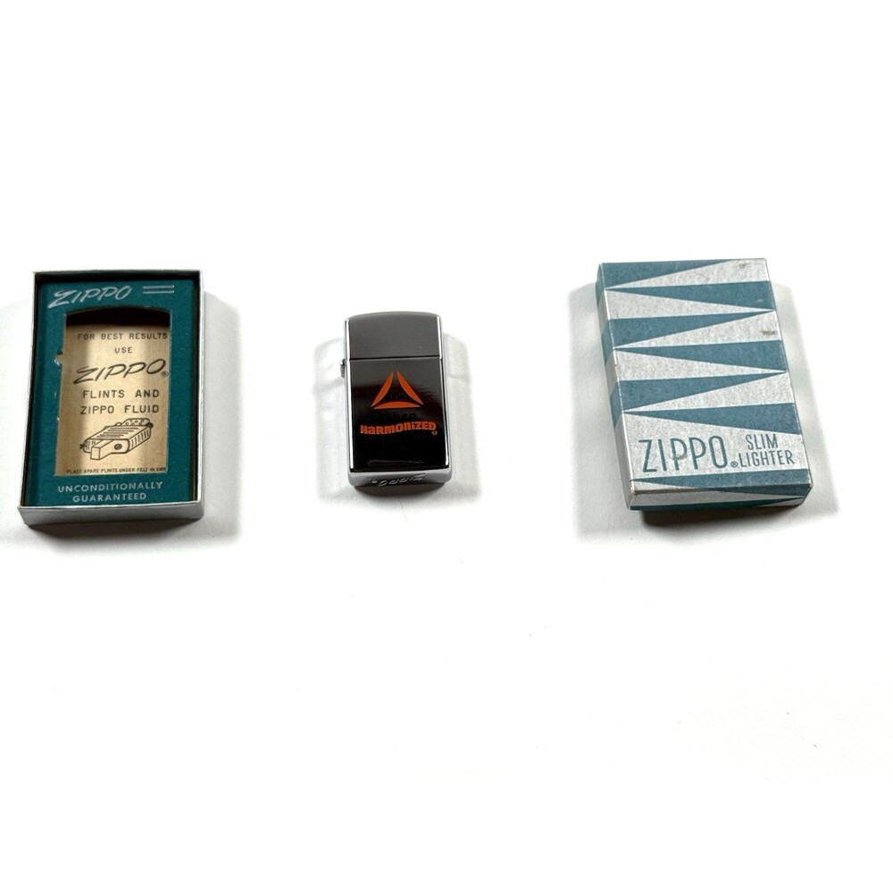 Zippo Classic Pocket Lighter - Brushed Chrome